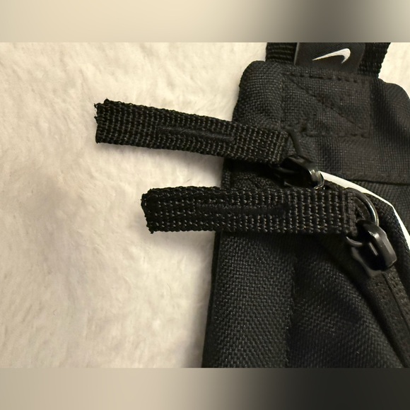 Black & White Nike Heritage Waistpack - Picture 6 of 9